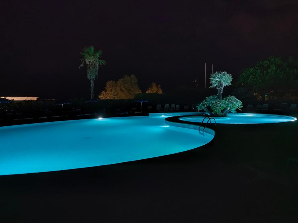 Bel Appartement Les Pieds Dans L'Eau Villeneuve-Loubet Esterno foto