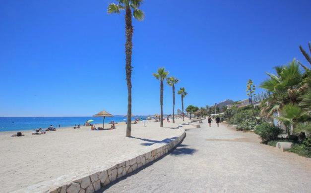 Bel Appartement Les Pieds Dans L'Eau Villeneuve-Loubet Esterno foto